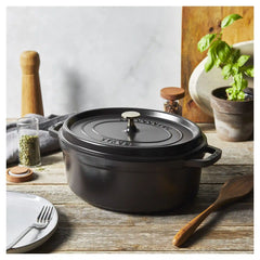 Staub | 5.75 qt, Oval, Dutch Oven, Matte Black | Cast Iron