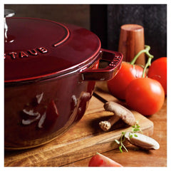 Staub | 5 qt, Essential French Oven, Grenadine | Cast Iron
