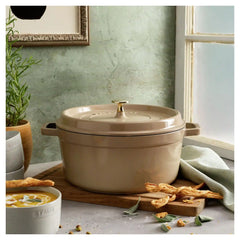 Staub | 5.5 qt, Round, Dutch Oven, Sesame | Cast Iron