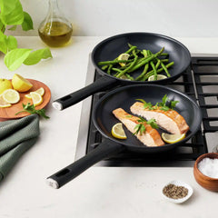 ZWILLING | 2-pc, Non-stick, Frying Pan Set Titanium-reinforced Ceramic Non-stick Coating | Madura Plus